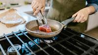 How to cook tuna steak at home. (Photo: RDNE Stock project/Pexels)