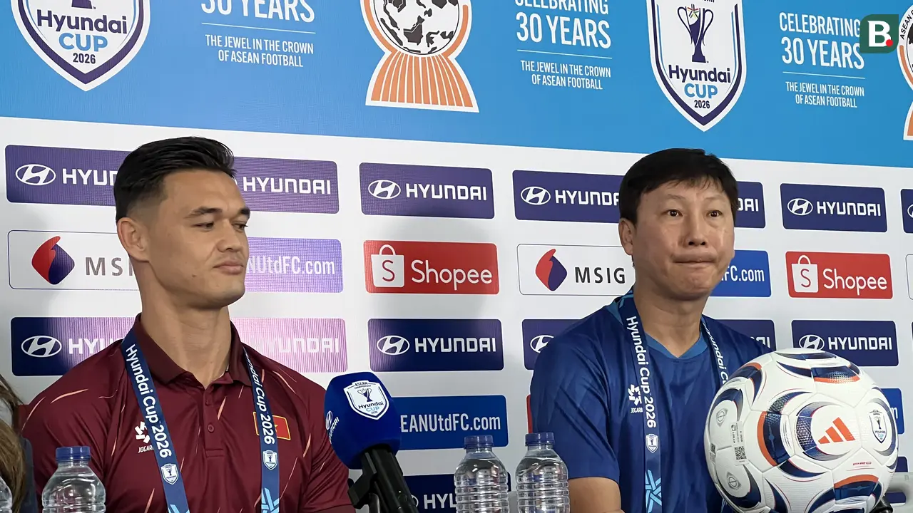 Patrik Le Giang dan Kim Sang-sik - Piala AFF 2026