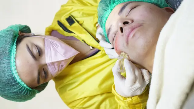 AquaGold di Youth & Beauty Clinic/di Youth & Beauty Clinic