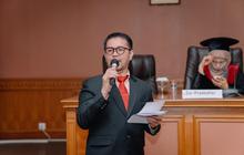Anggota DPR Marinus Gea Raih Doktor, Soroti Pentingnya Nilai Perusahaan Berkelanjutan di Indonesia