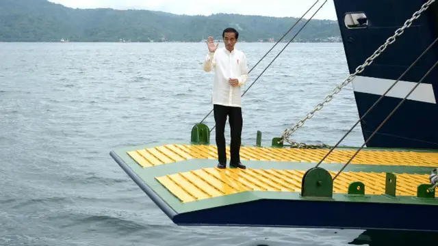 Presiden Joko Widodo di Pelabuhan Yos Sudarso, Ambon