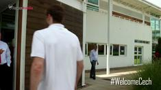 Momen detik ke detik mendebarkan kala Petr Cech menuju London dan tanda tangan kontrak menjadi kiper Arsenal.