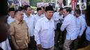 Ketua Umum Partai Gerindra Prabowo Subianto tiba untuk meresmikan Kantor Badan Pemenangan Presiden Partai Gerindra di Jalan Letjen S Parman, Jakarta, Sabtu (7/1/2023). Prabowo berpesan kepada para kader untuk bekerja keras menghadapi Pemilihan Umum (Pemilu) 2024 yang akan digelar pada 14 Februari 2024 atau tinggal satu tahun lagi. (Liputan6.com/Faizal Fanani)