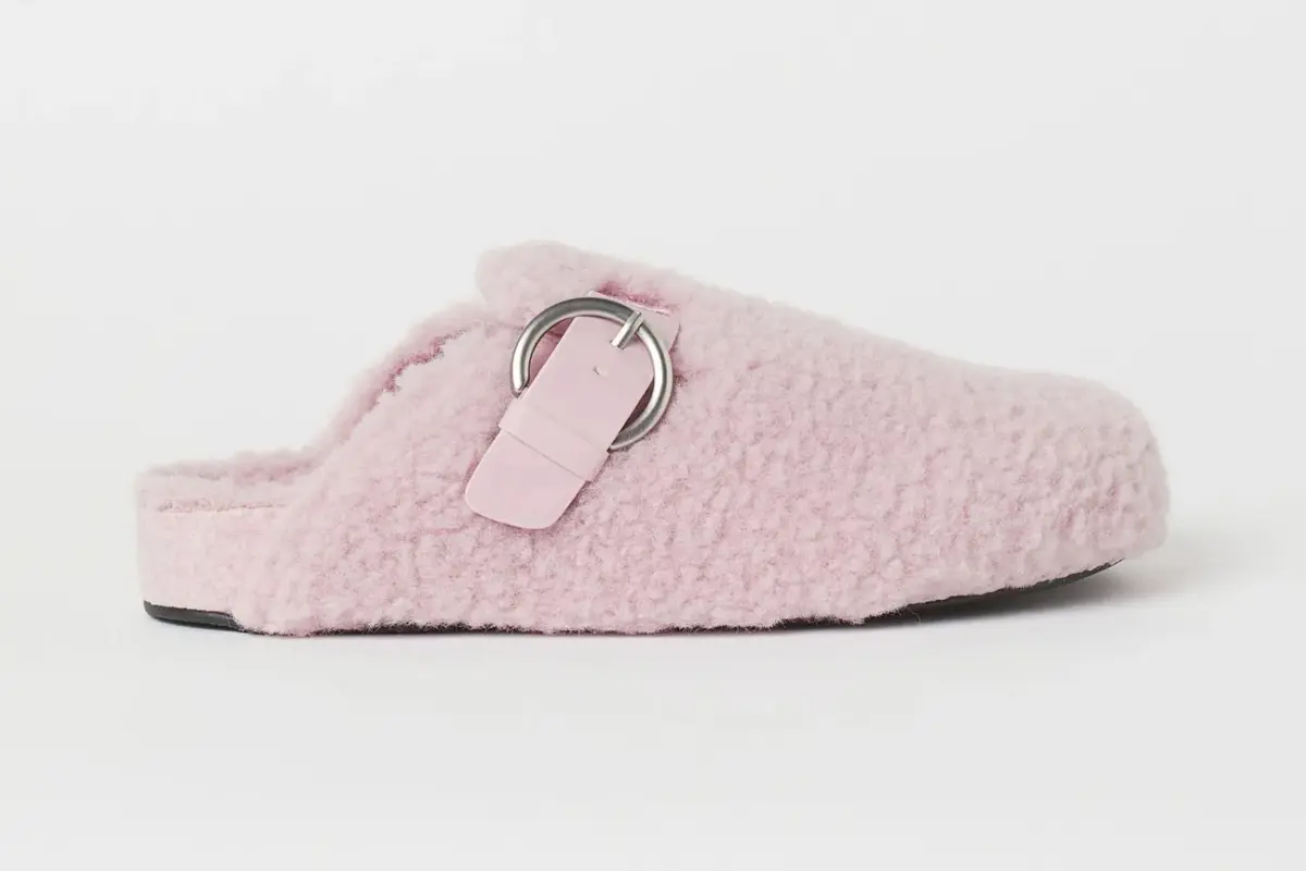 Sandal Rumah Favorit Ungkap Kepribadian