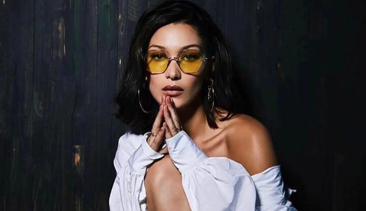"Jadi Bella takut Gigi disakiti oleh Zayn dan malah menjadi patah hati," tambahnya. (instagram/bellahadid)