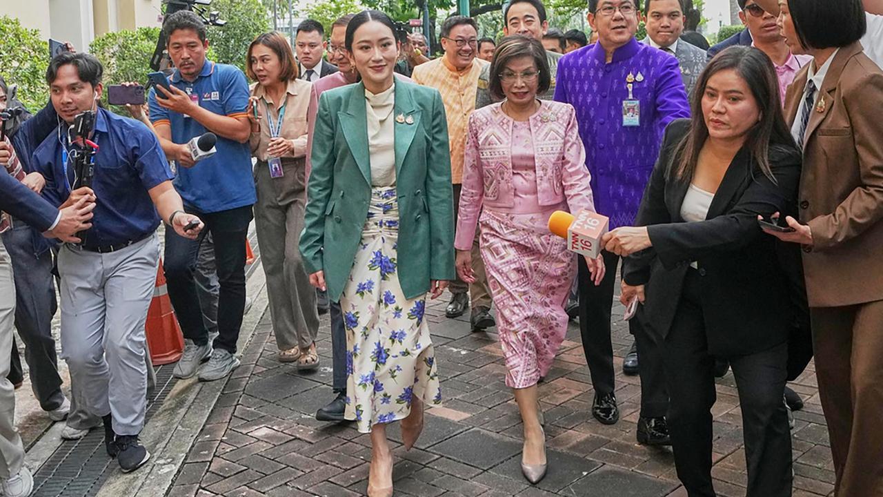 FOTO: PM Thailand Diskors dari Jabatannya Usai Percakapannya dengan Hun Sen Bocor