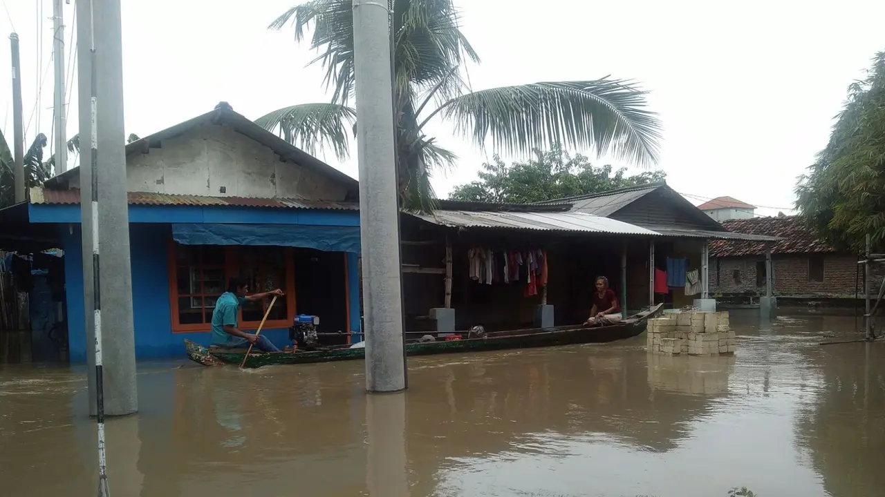 Luapan Sungai Brantas Rendam Ratusan Rumah Semipermanen