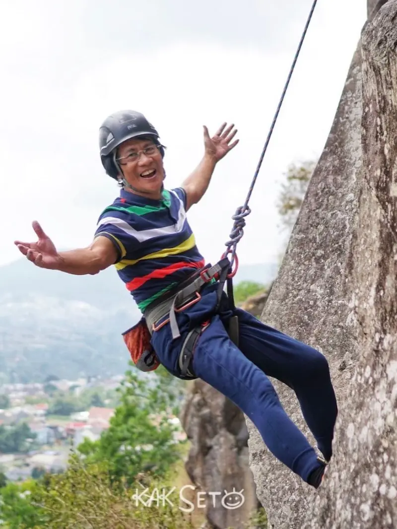 Kak Seto Kembali Bikin Kagum Saat Jalani Olahraga Panjat Tebing. (instagram.com/kaksetosahabatanak)