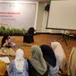 Para orantua dan guru saat pembekalan teknik Membaca Nyaring di Makassar, Jumat (21/6/2024). (Liputan6.com/ Dok Ist)