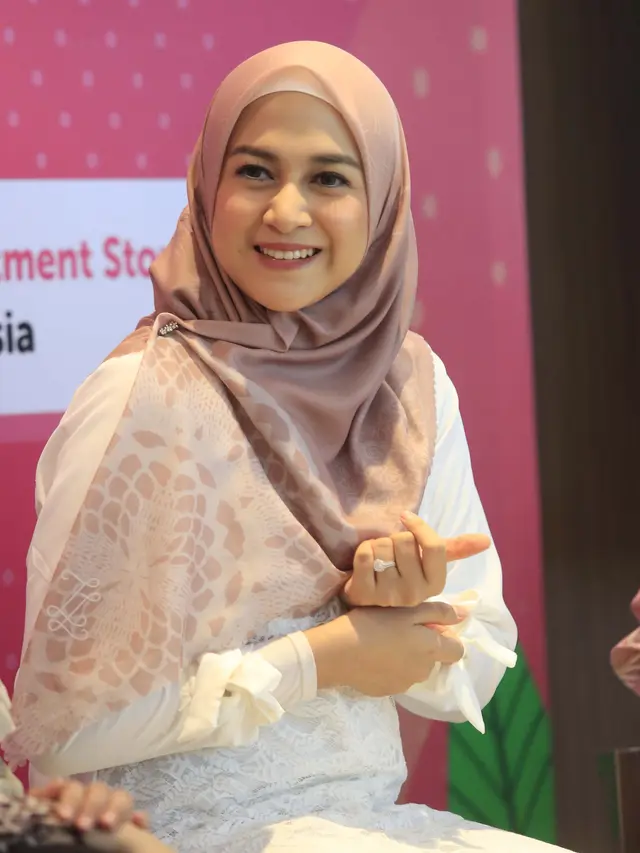 [Fimela] Nina Zatulini