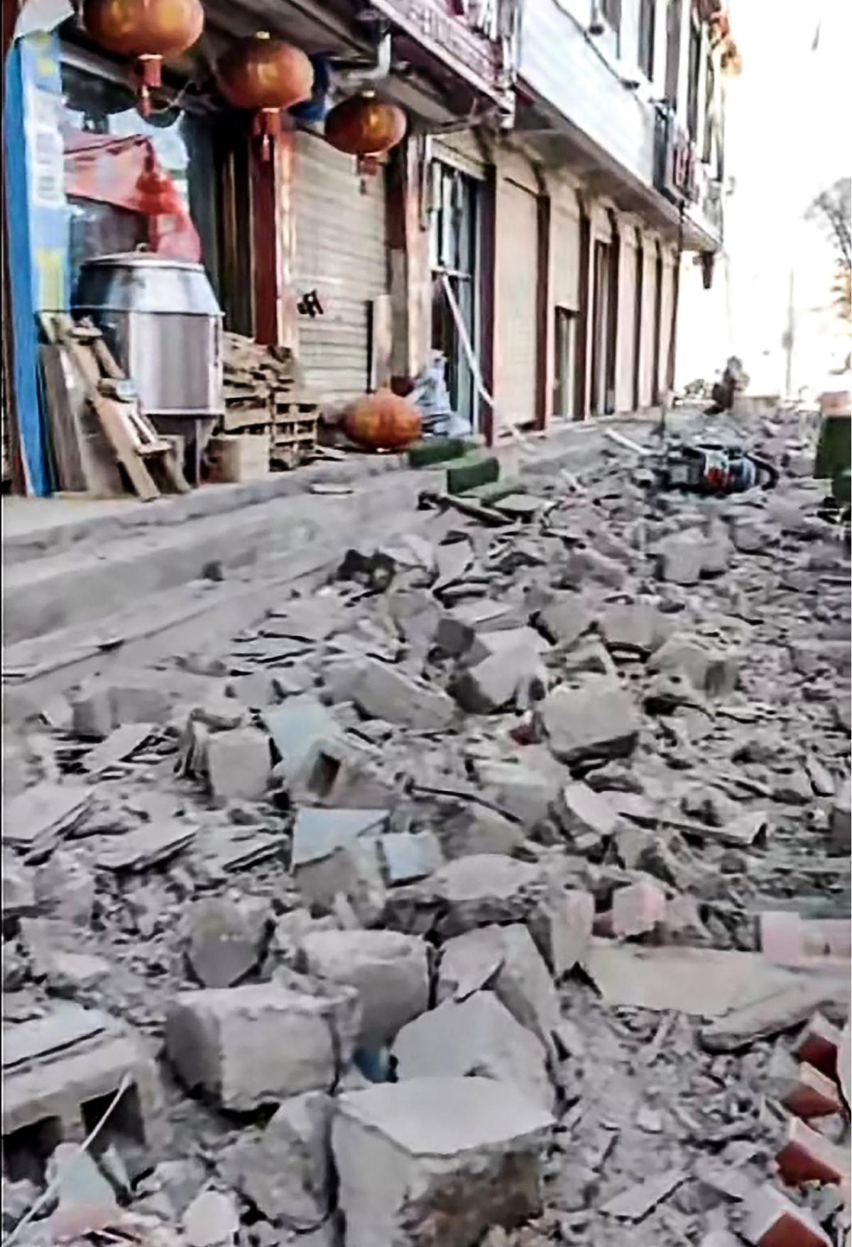 Gempa di Tibet