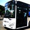 Bus listrik Transjakarta saat peluncuran uji coba bus tersebut di Pool Transjakarta, Terminal Kampung Rambutan, Jakarta, Rabu (8/6/2022). PT Transportasi Jakarta (Transjakarta) menargetkan 100 bus listrik bisa beroperasi di DKI Jakarta pada akhir 2022. (merdeka.com/Imam Buhori)