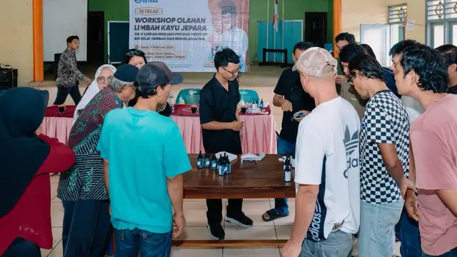 Yayasan Indonesia Setara (YIS) bekerja sama dengan Bank Infaq, NRC, dan Gentanala menggelar pelatihan olahan limbah kayu di Jepara, Jawa Tengah, Jumat (6/2/2026) (Istimewa)