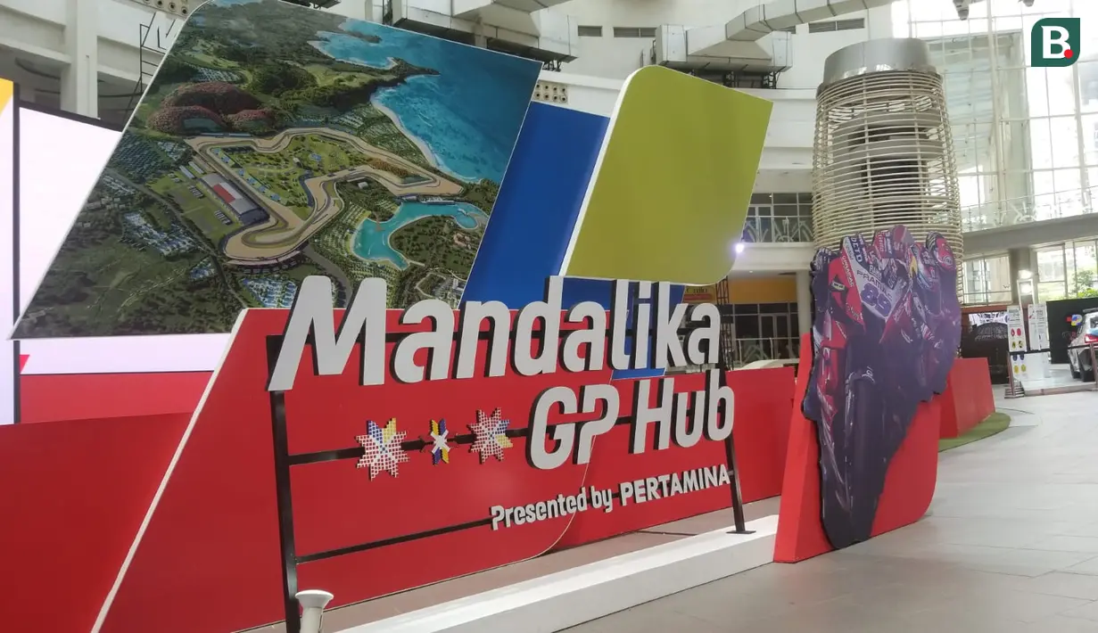 Mandalika GP Hub yang disokong Pertamina resmi dibuka di Oval Atrium Epicentrum Jakarta, Minggu (27/2/2022). (Bola.com/Darojatun)
