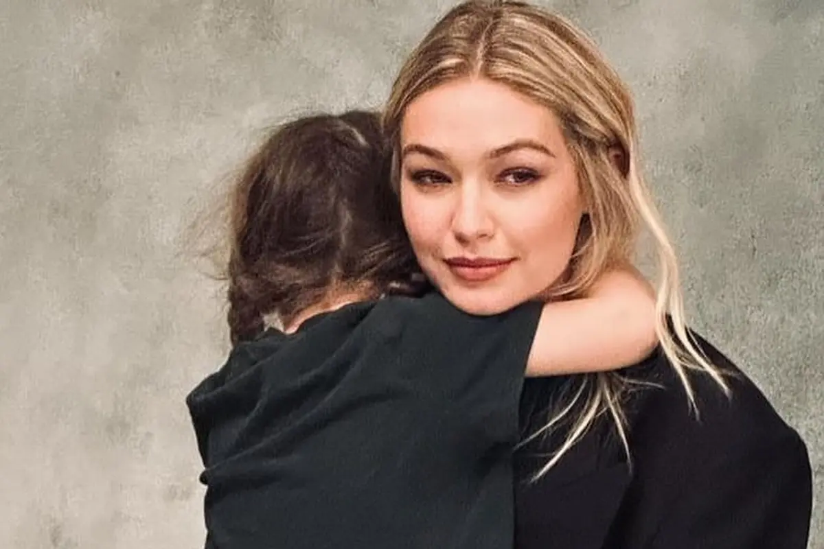 Gigi Hadid dan putrinya, Khai. [Foto: Instagram/gihadidarg]
