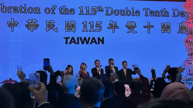 Delegasi Bersulang di Acara National Day Taiwan Rabu (7/10/2026) (Dok: Liputan6/Nasywa Fakhirah)