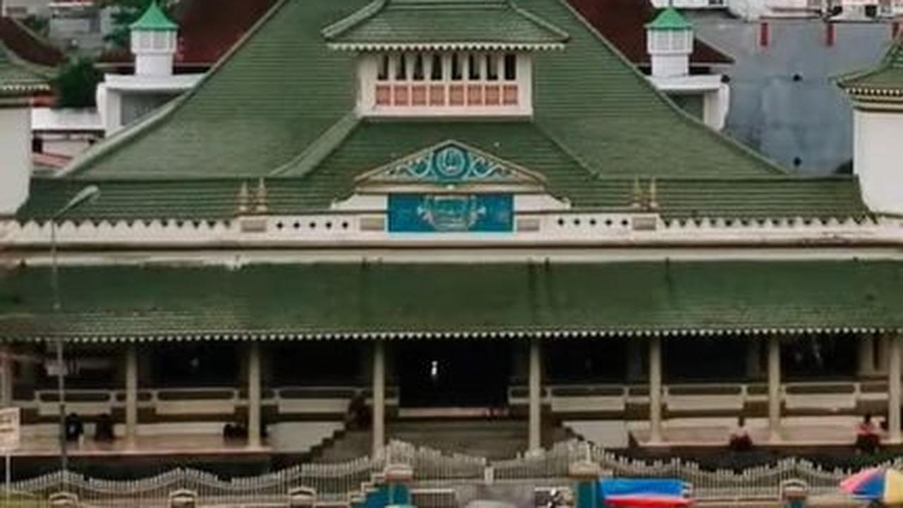 Melihat Jejak Kebudayaan Jawa di Masjid Agung Manonjaya Tasikmalaya, Ada Kubah yang Simbolkan Perdamaian