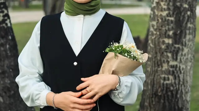 Ilustrasi Model Gamis Cantik (Credit: Beyza Yilmaz/Unsplash)