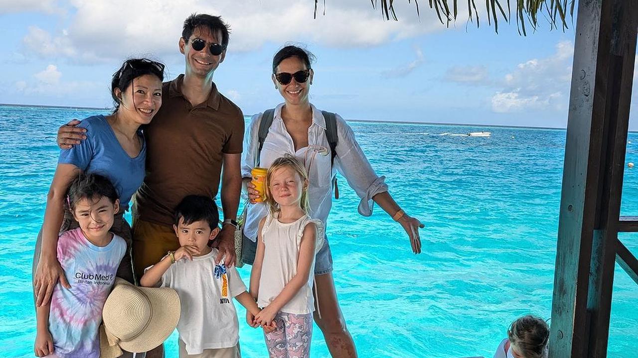 Potret Liburan Marissa Nasution Bareng Keluarga ke Maldives yang Seru dan Asik