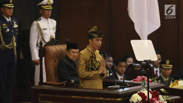 Jokowi Berbaju Sasak