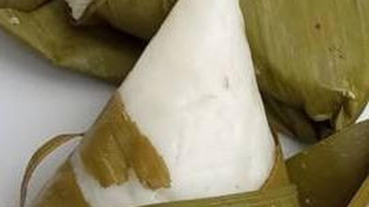 2. Ketupat Sumpil: Simbolisasi Hubungan dengan Allah dan Sesama Manusia