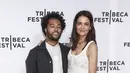 Katie Holmes dan kekasih barunya, Bobby Wooten saat menghadiri pemutaran perdana "Alone Together" di Teater SVA selama Festival Tribeca 2022 di New York (14/6/2022). Katie Holmes dan Bobby Wooten mulai nyaman dengan hubungan baru mereka. (AP Photo/Andy Kropa)