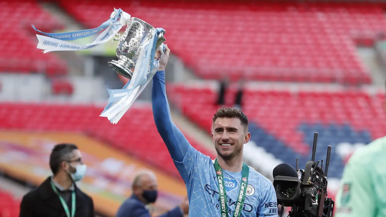 Kalahkan Tottenham, Man City Pertahankan Gelar Piala Liga Inggris 4 Kali Beruntun
