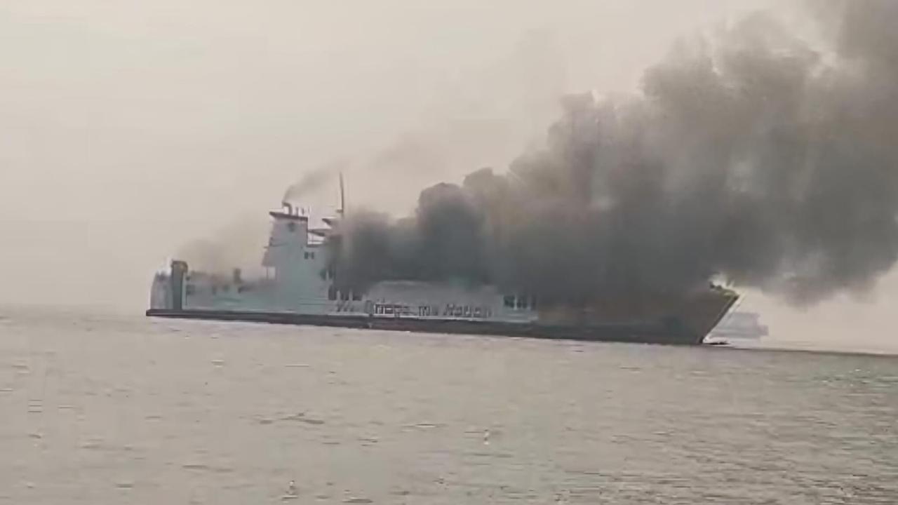 Kronologi KMP Batumandi Terbakar saat Hendak Bersandar di Pelabuhan Merak
