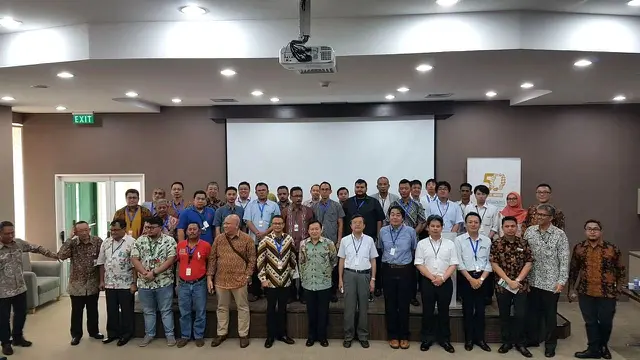 Peresmian dilakukan oleh Presiden Direktur Indesso Aroma didampingi jajaran Direksi,para petinggi JCM dan pejabat dari Kemenko Perekonomian RI serta para tamu undangan.