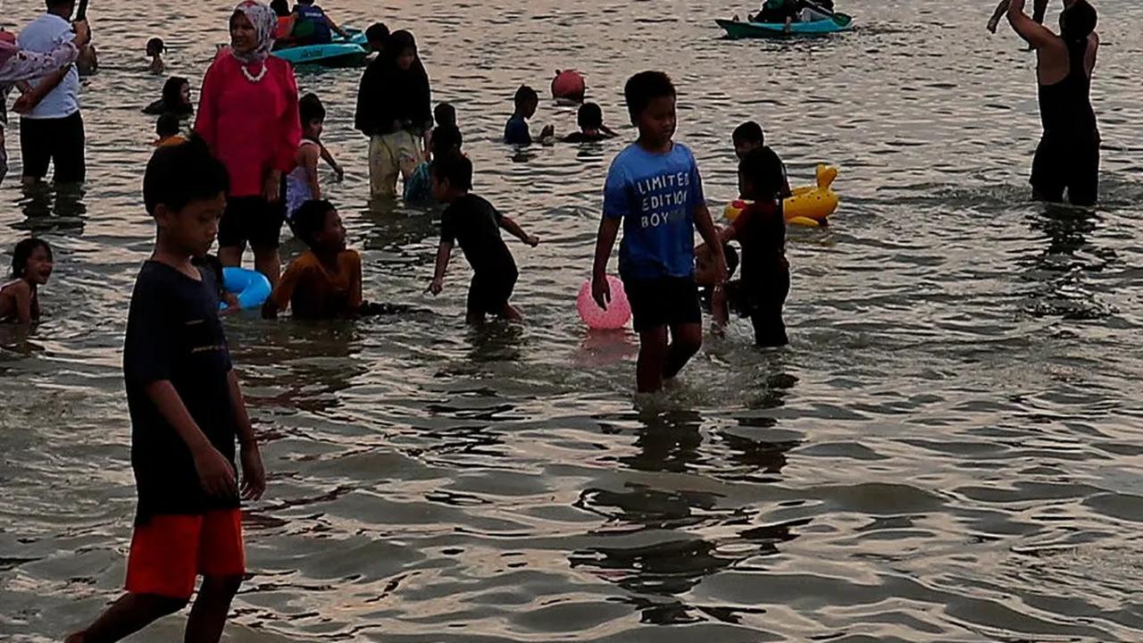 3. Ancol