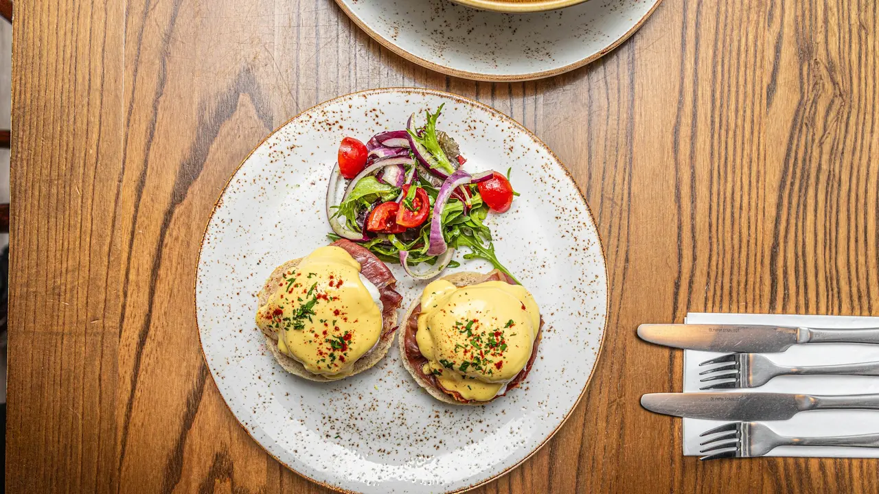 Eggs Benedict