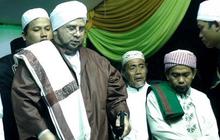 Majelis Rasulullah (6): Gerobak Nurjayadi dan pesona sang habib