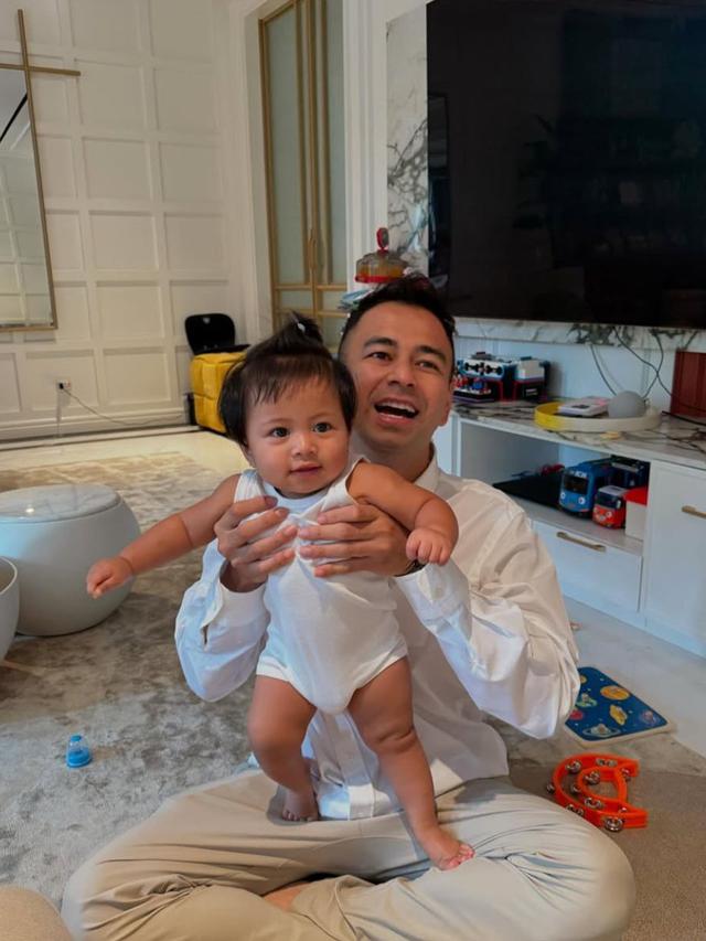 Potret Kebersamaan Raffi Ahmad dan Baby Lily (credit: instagram.com/raffinagita1717).