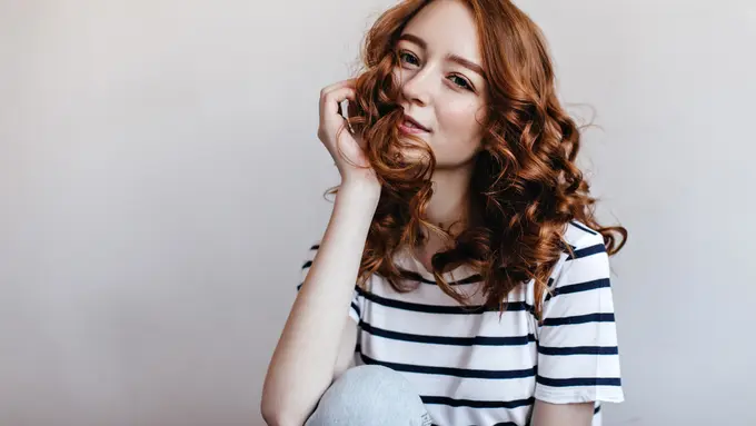 Kenali Trick Perawatan Rambut Bergelombang (photo by freepik)