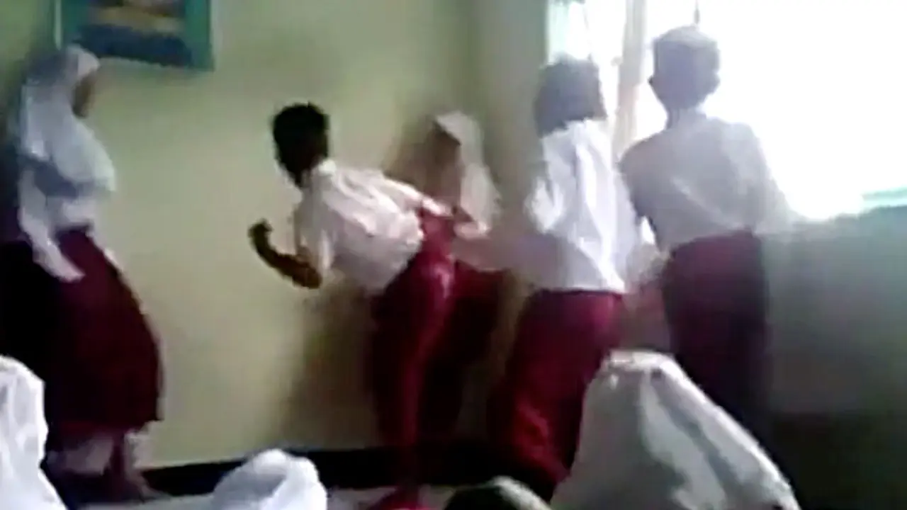 Anak SD di Bully