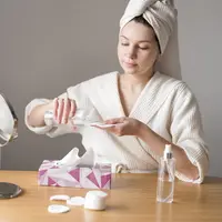 Exfoliant toner adalah toner berbasis air yang mengandung chemical exfoliant seperti AHA, BHA, atau PHA. [Dok/freepik.com]