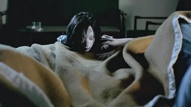 Shutter (2004)