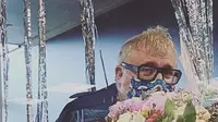 Desainer Alber Elbaz. (dok. Instagram @alberelbaz8/https://www.instagram.com/p/CBYXfMaJXZX/)