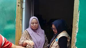 Malam Panjang Setelah Api Melahap Enam Petak Kontrakan