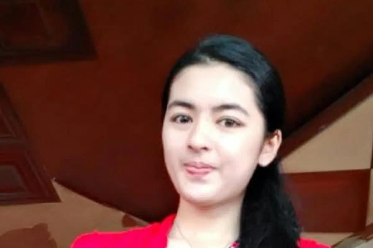 [Bintang] Brenda Rela Jadi Kuli dan Supir Angkot 