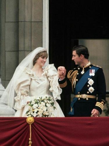 Berusia 40 Tahun, Kue Pernikahan Pangeran Charles dan Putri Diana Bakal Dilelang