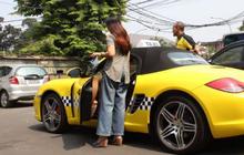 Taksi Ferrari dan Porsche nongol di JCC