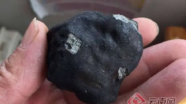 Meteor Jatuh di China, Pecahannya Dijual Rp 100 juta