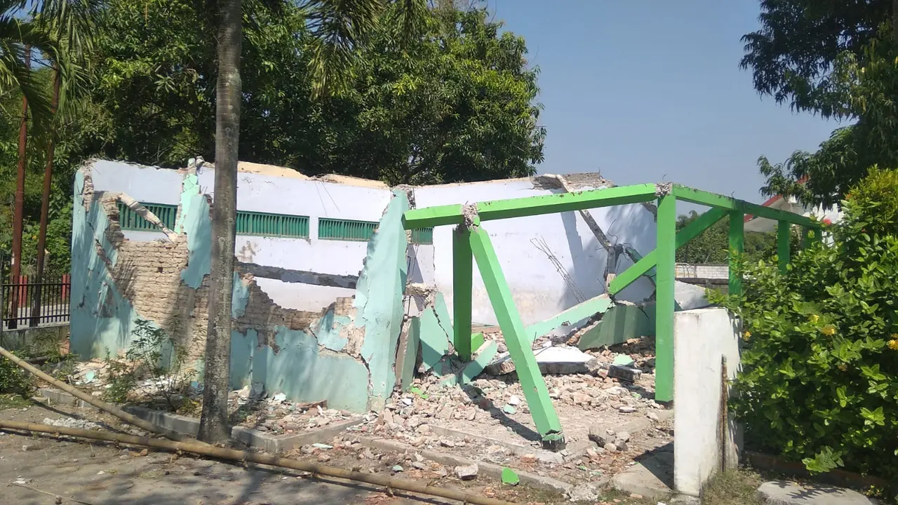 Pekerja Bangunan tewas