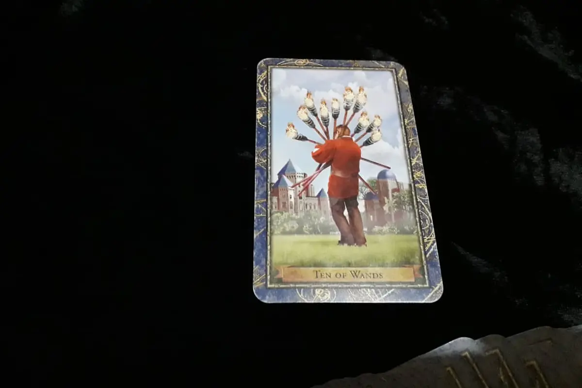 Tarot Hari Ini Minggu, 19 Agustus 2018