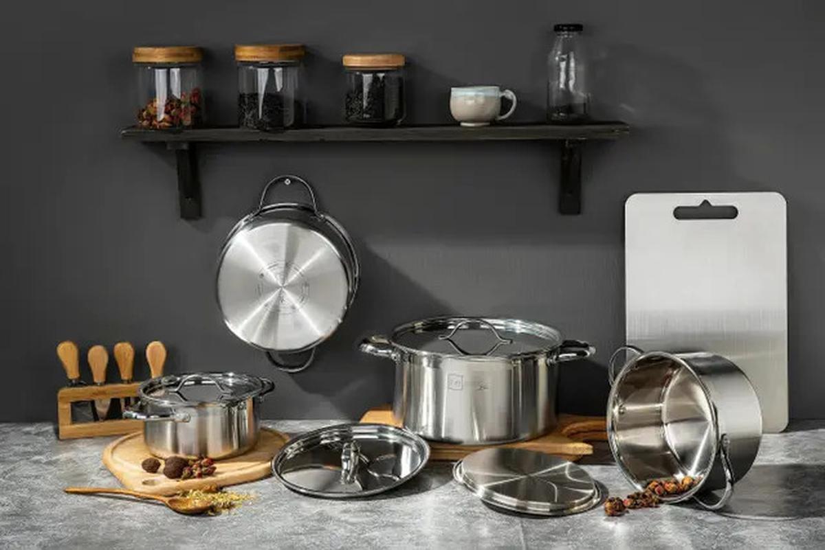 6 Tips Menata Dapur Sempit agar Muat Banyak Peralatan Masak, Memasak Jadi Nyaman