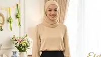 Rok Hitam dan Blouse Warna Apa agar Terlihat Elegan saat Lebaran? Ini 8 Rekomendasinya