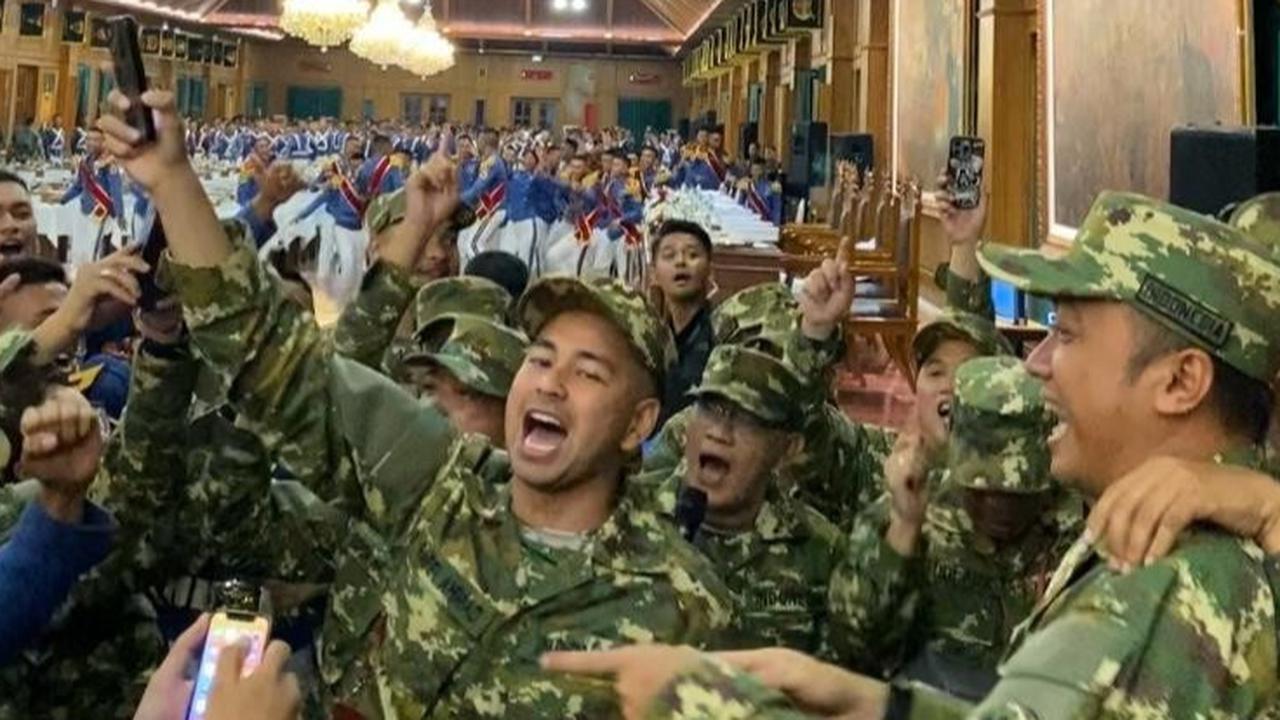 Momen Menteri Kabinet Merah Putih Nyanyi dan Joget Bersama Usai Makan Malam di Akmil