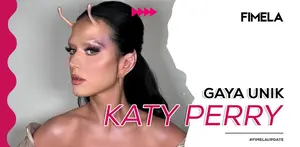 Katy Perry Kembali menghebohkan publik dengan gaya uniknya. Saat hadi ke pesta ulang tahun Jeff Bezos, Ia tampil bergaya alien dengan gaun karya desainer lokal.