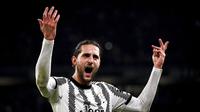 Ekspresi gelandang Juventus, Adrien Rabiot usai mencetak gol ke gawang Inter Milan, Senin (7/11/2022) dini hari WIB. (Marco Alpozzi/LaPresse via AP)
